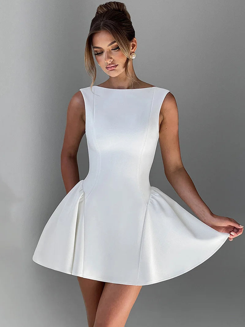 DGLUKE Elegantes rotes Minikleid für Damen, U-Boot-Ausschnitt, ärmellos, hohe Taille, A-Linien-Kleid, rückenfrei, plissiert, kurze Abschlussball-Party-Kleider.