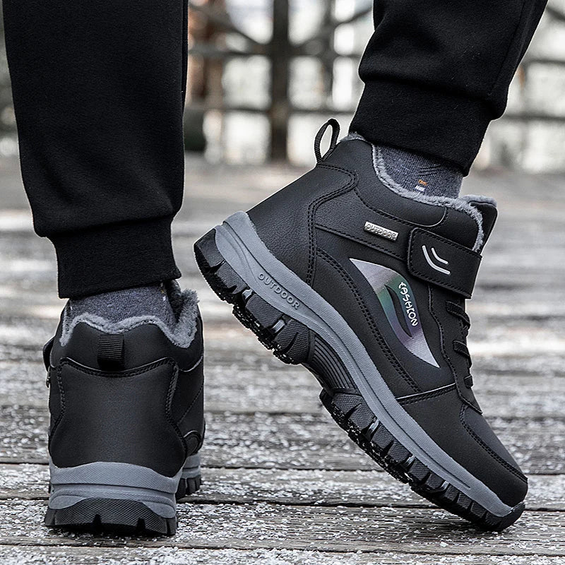 Unisex Winter Cotton Shoes Thick Soled Leather Warm Comfortable Snow Walking Casual Shoes Lightweight Outdoor High Top Boots.