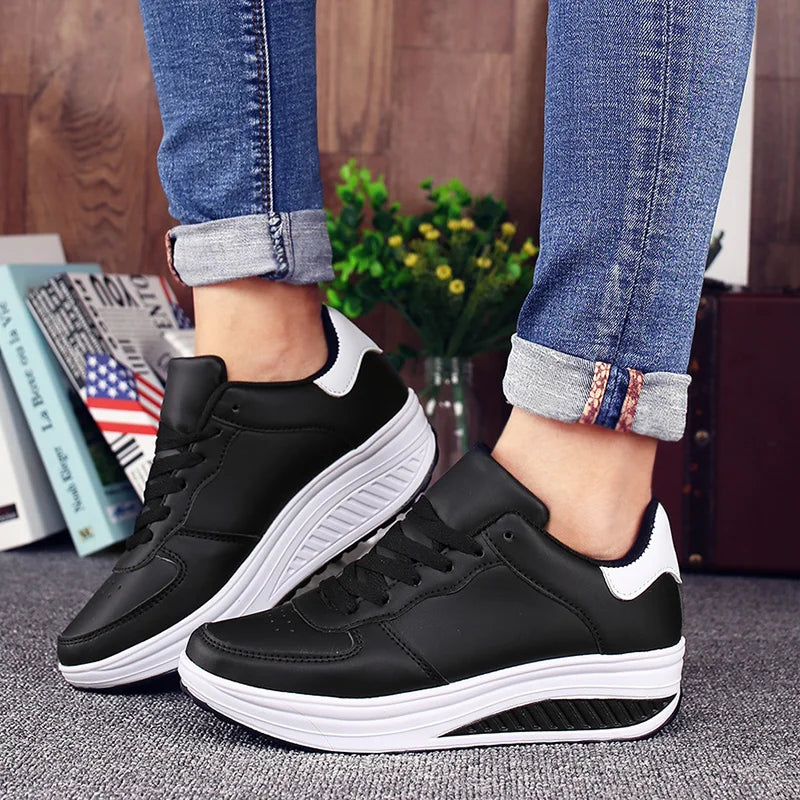 Women Sneakers 2022 New Breathable Vulcanize Shoes Waterproof Wedges Platform Woman Sneaker Leather Casual Shoes Zapatos Mujer.