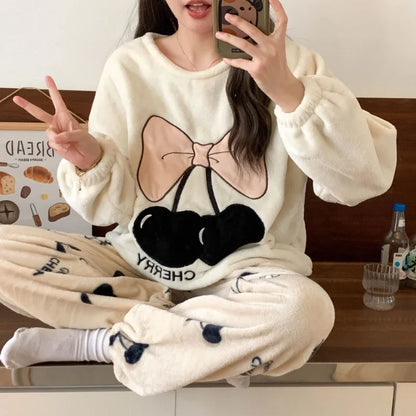 Thickened Warm Sleepwear for Winter Cartoon Flannel Pajamas Homewear Women Velvet Coral Velvet Cartoon Bear Nightwear Loungewear.