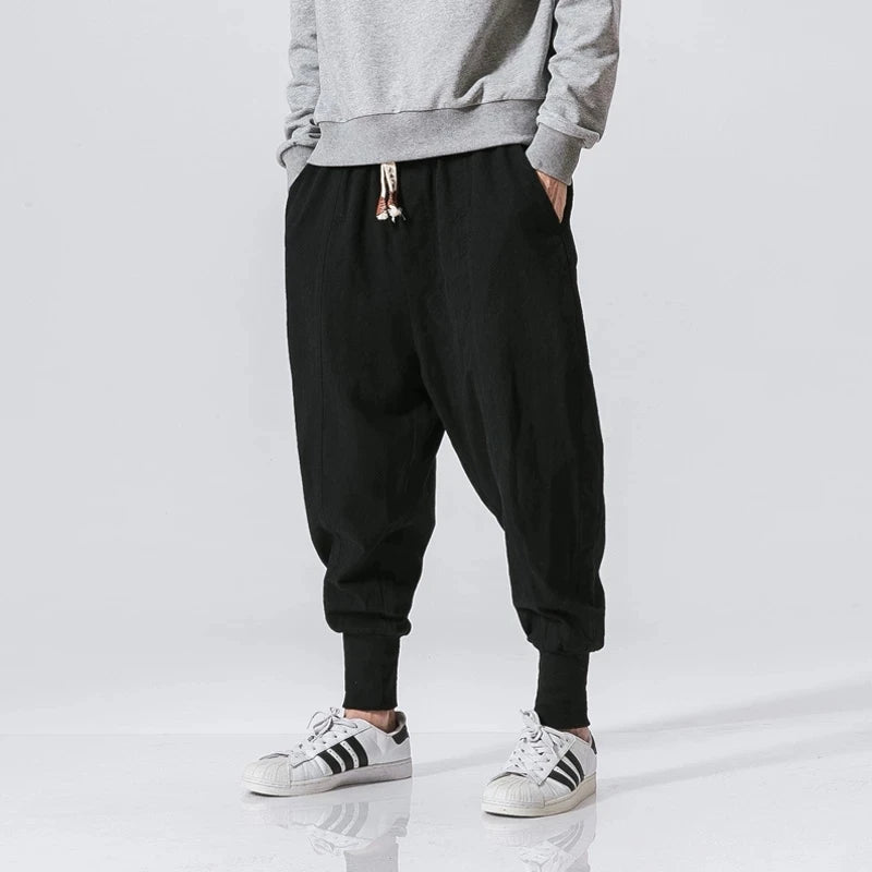 Cotton Linen Harem Pants Men Solid Elastic Waist Streetwear Joggers New Baggy Drop-crotch Pants Casual Trousers Men.
