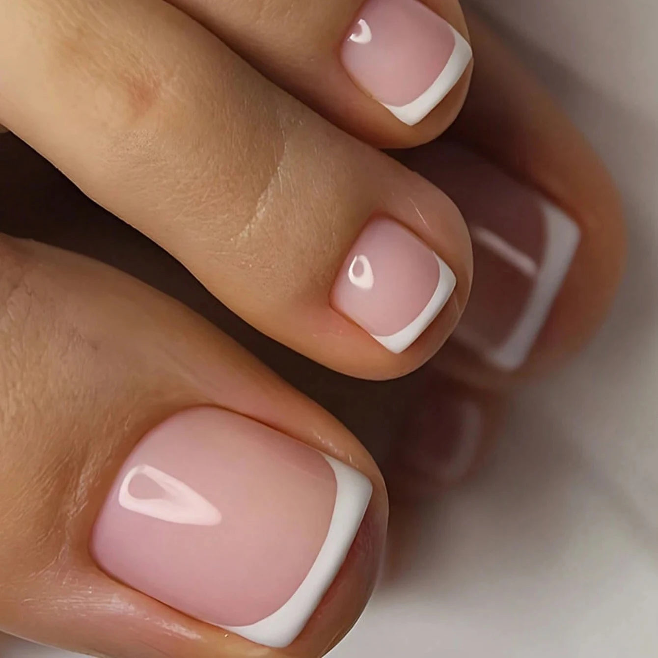 24pcs/set short square fake nails for women cute bride heart white french tips faux ongles y2k press on false nail supplies