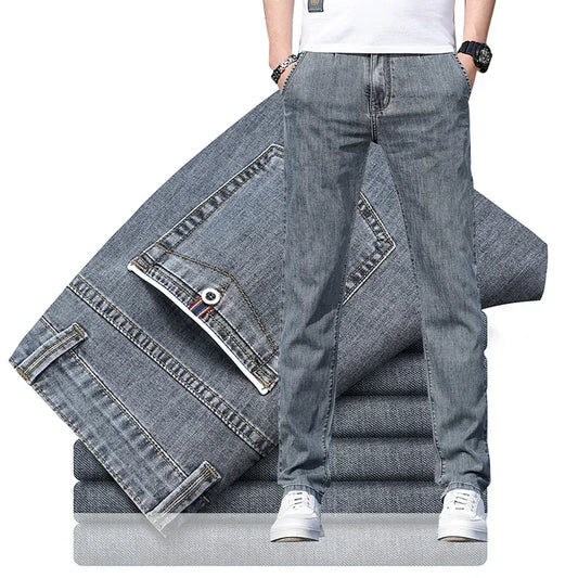 2025 sommer Neue männer Lose Grau Jeans Mode Lässig Stretch Gerade bein Denim Hosen Männlich Hellblau männer Hosen.