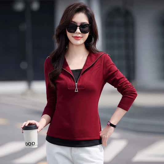 Fake two long sleeved T-shirts for women in autumn and winter, new fashionable plus size color blocked warm zipper lapel top.