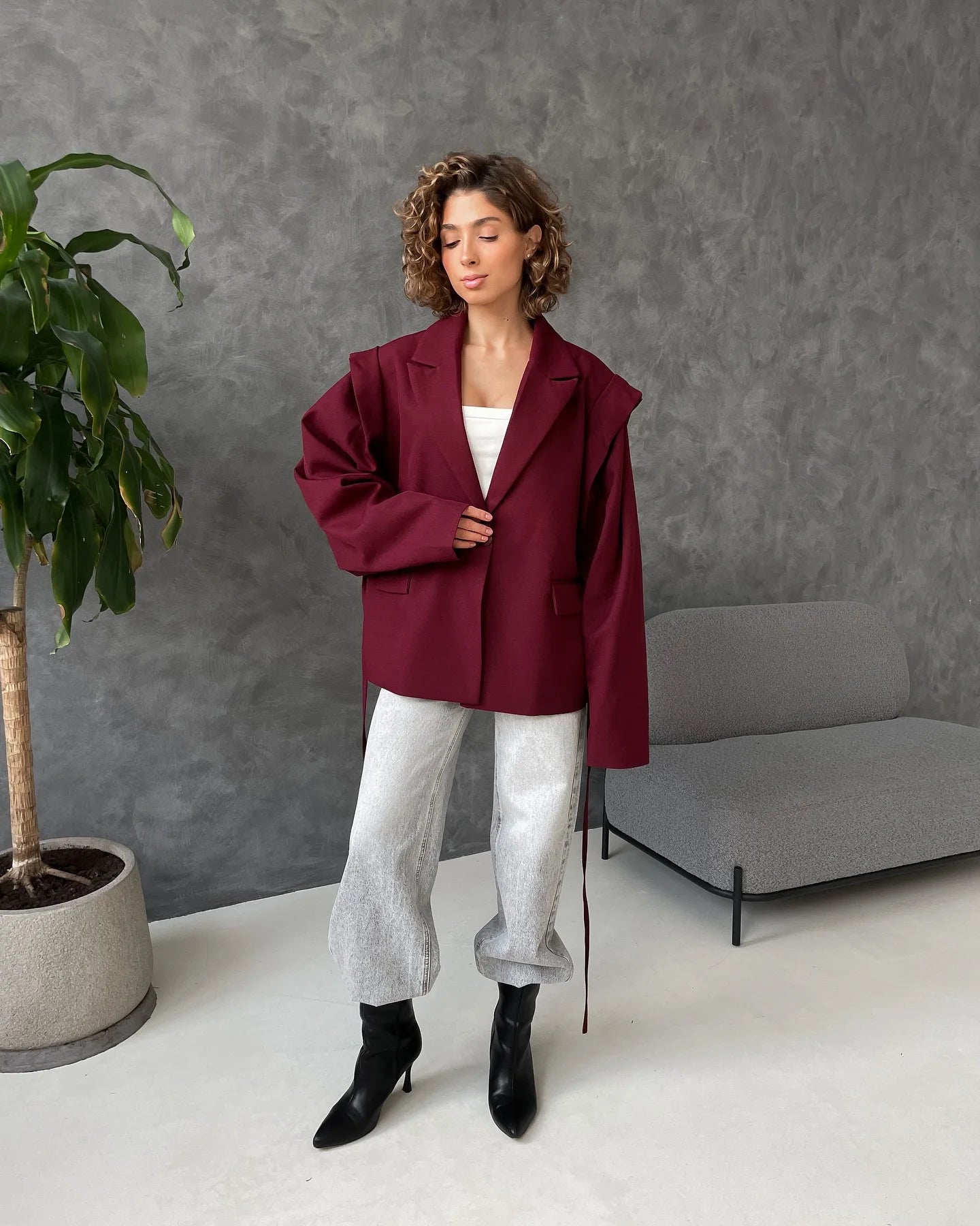 Fashion Solid Revers Hals Schulter Pad Anzug Jacke Frauen Langarm Eine Taste Spitze Up Mantel 2025, Herbst Neue Highstreet Büro Tragen