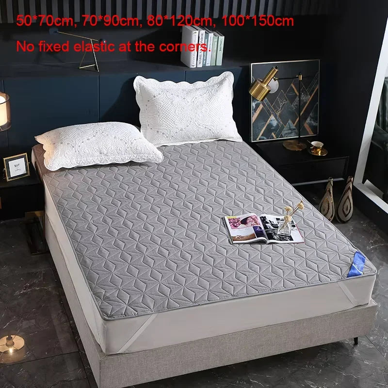 Sandwich Cotton Quilted Waterproof Bed Pad Elderly and Children Bed Protectors Pads Non-slip Anti Dust Skin-friendly Bed Cover.