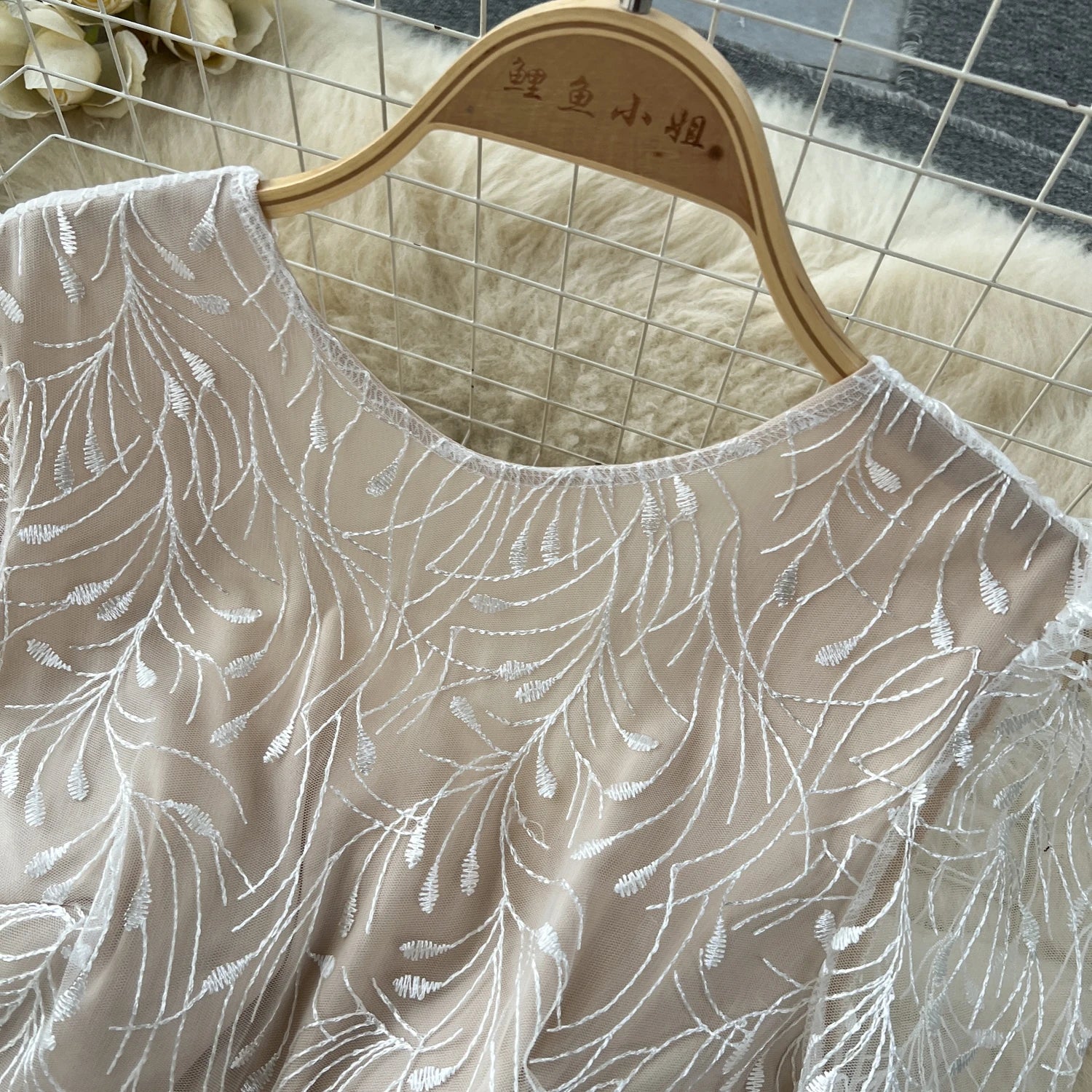 Light Luxury Elegant Women White Backless Jumpsuits Temperament O-neck Puff Long Sleeve Embroidery Female Playsuits.