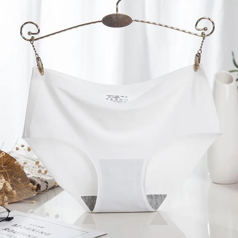 4PCS/Set Plus Size Women's Panties Solid Seamless Underwear Comfortable Breathable Ice Silk Sexy Lingerie Intimates Underpants.