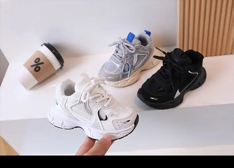 Kids Casual Running Shoes with Thick Soles Boys Girls Fashion Versatile Sports Shoes 2024 New Children Mesh Breathable Sneakers.