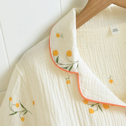 Neuer Sommer-Damen-Pyjama aus Baumwollkrepp, dreiteilig, kurzärmelig + Shorts + Hose, große Größe, einfacher Blumen-Pyjama, Heimservice-Anzug.