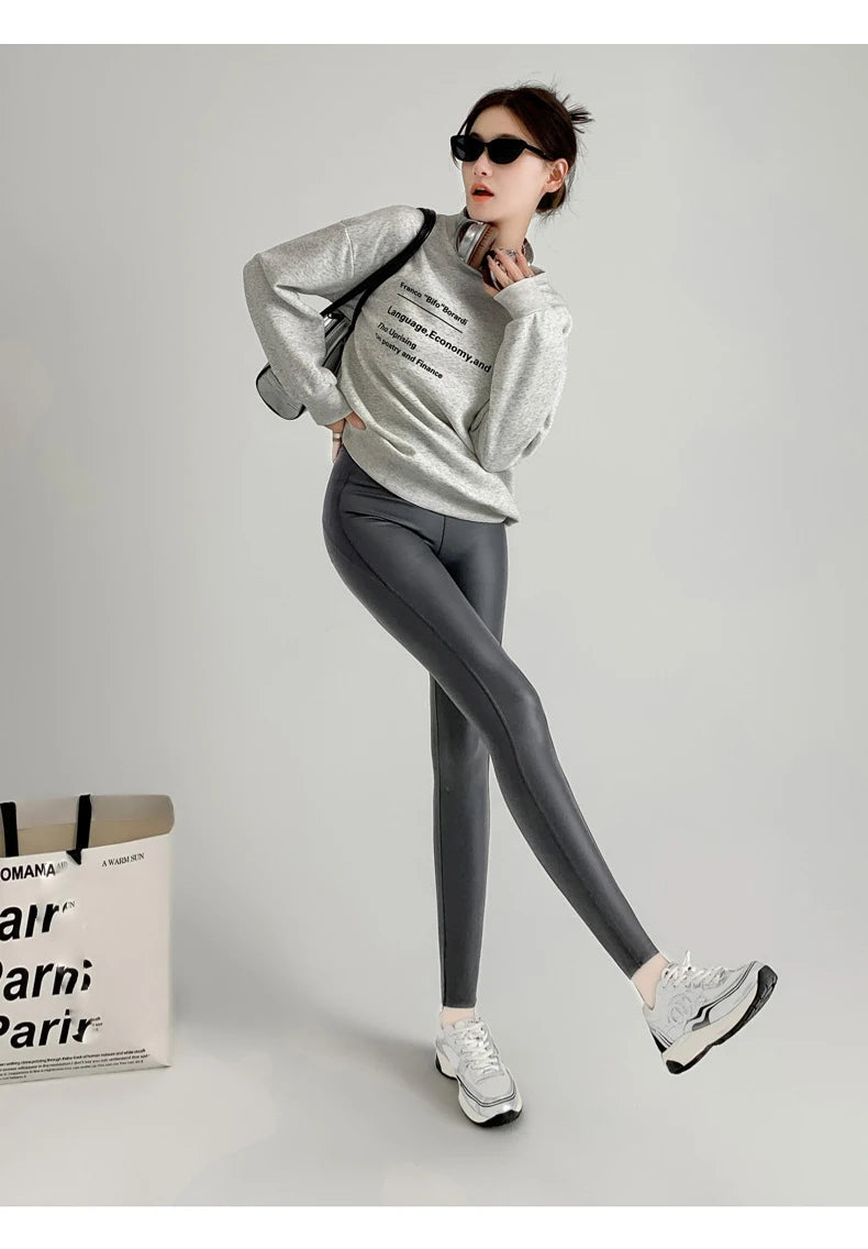 BIVIGAOS Herbst Neue Enge Stretch Leder Hosen Frauen Sharkskin Hohe Taille Spleißen PU Leder Fleece Sexy Leggings Winter Warm.