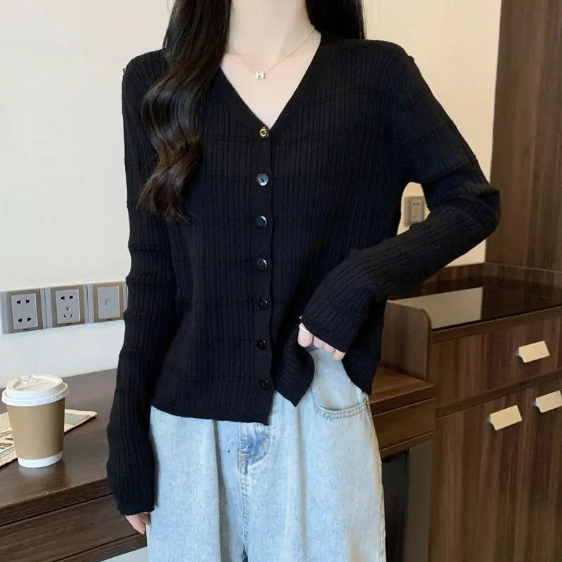 Women's Long-sleeved Button Cardigan Solid Color Casual Loose Fashion Top.
