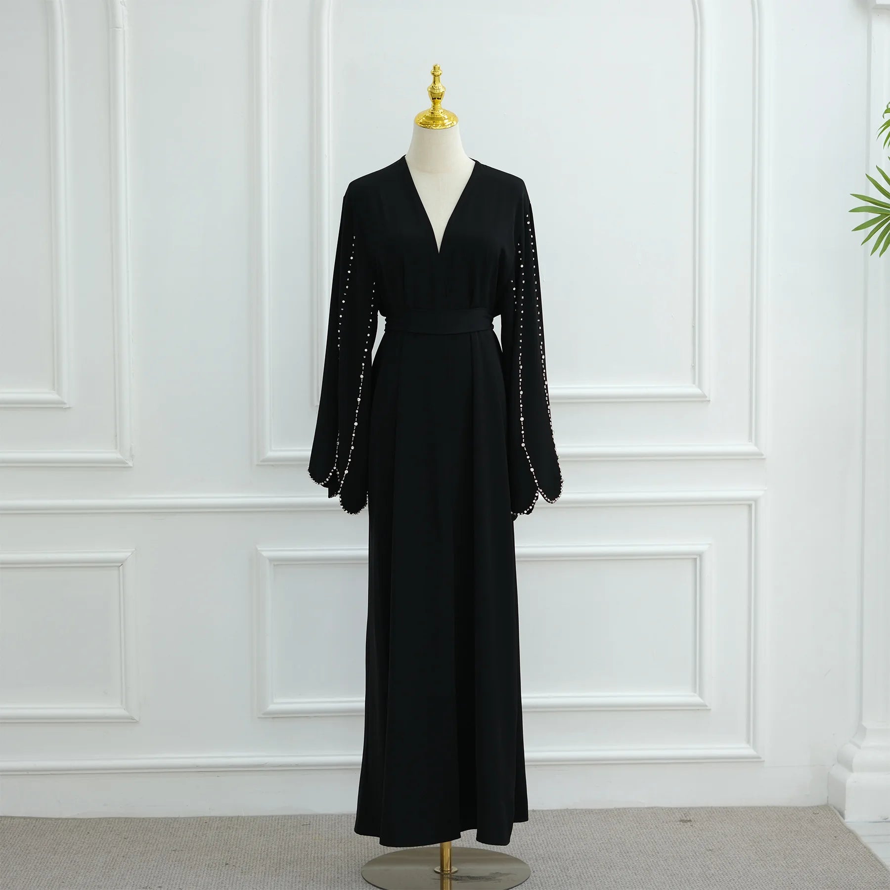 Middle Eastern Modest Dress with Pearl Sleeve for Muslim Women Ramadan Dubai Black Abaya Islam Party Jalabiya Outfit Turkey Robe.