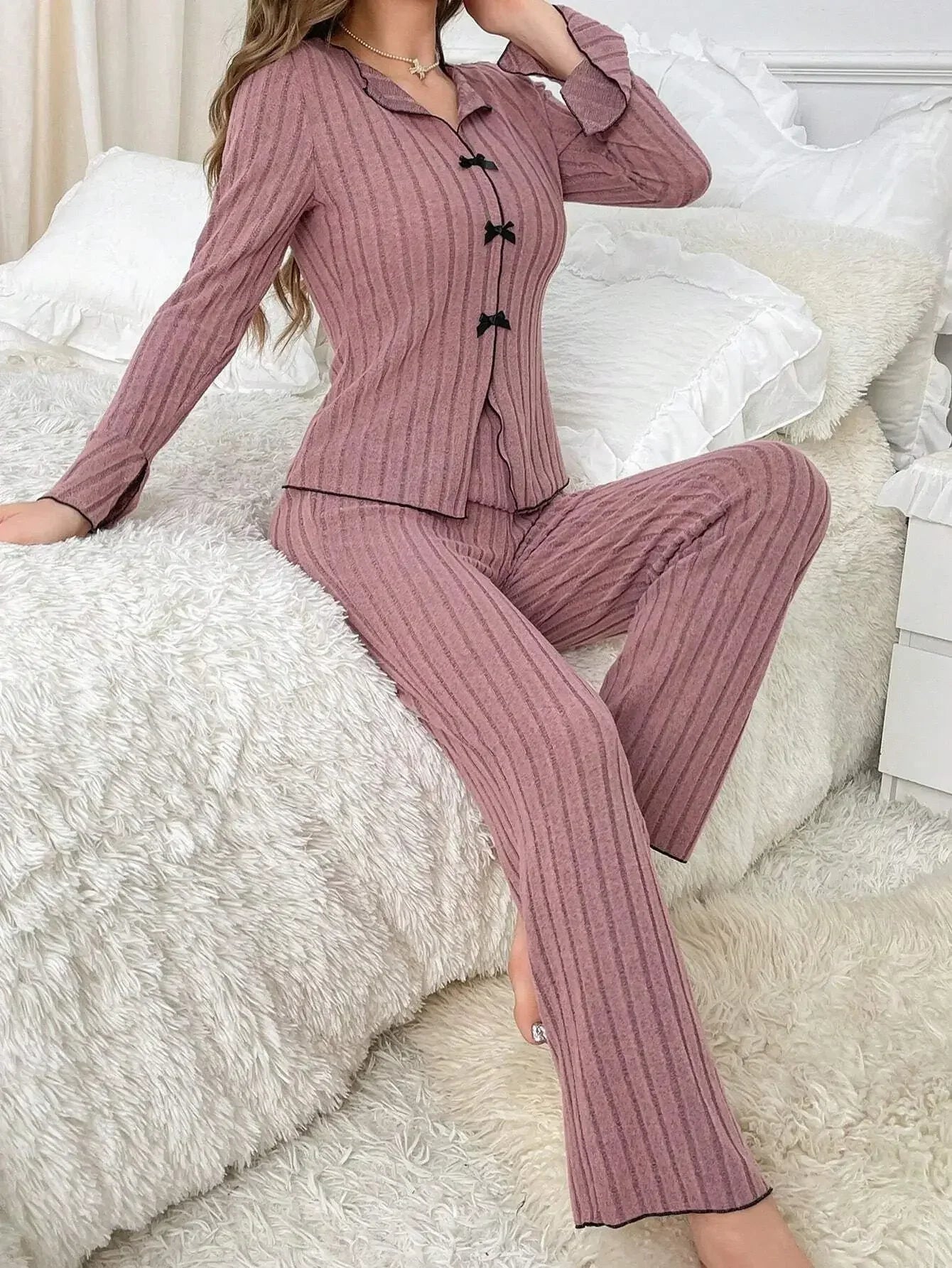 Autumn Winter Warm Pajamas Set for Woman Sleepwear Lapel Bow Fashion Sexy Long Sleeve Tops and Trousers Home Suit.