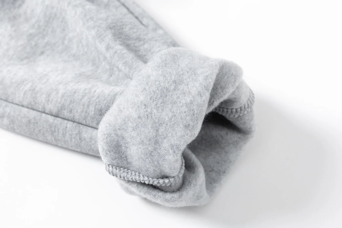 Men's autumn/Winter 2025 hoodie set, fashionable wool hoodie + sweatpants set for sportswear, casual running sportswear set.