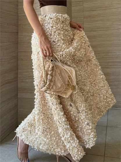 Light Luxury Evening Skirt Autumn Winter Women's Slim Fit Loose Warm Embroidered Petal Side Split Design Temperament Skirt New.