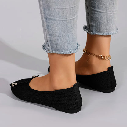 Spring Women's Comfortable, Breathable, Lightweight and Wear-Resistant Casual Shoes with Soft Soles for Lazy People to Step on.