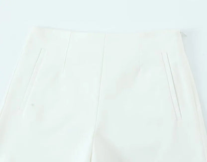 ZBZA Women High Waist A-line Shorts Loose Fit Double Pocket Zipper Solid Color Casual Mini Shorts Spring Summer New Chic Shorts.