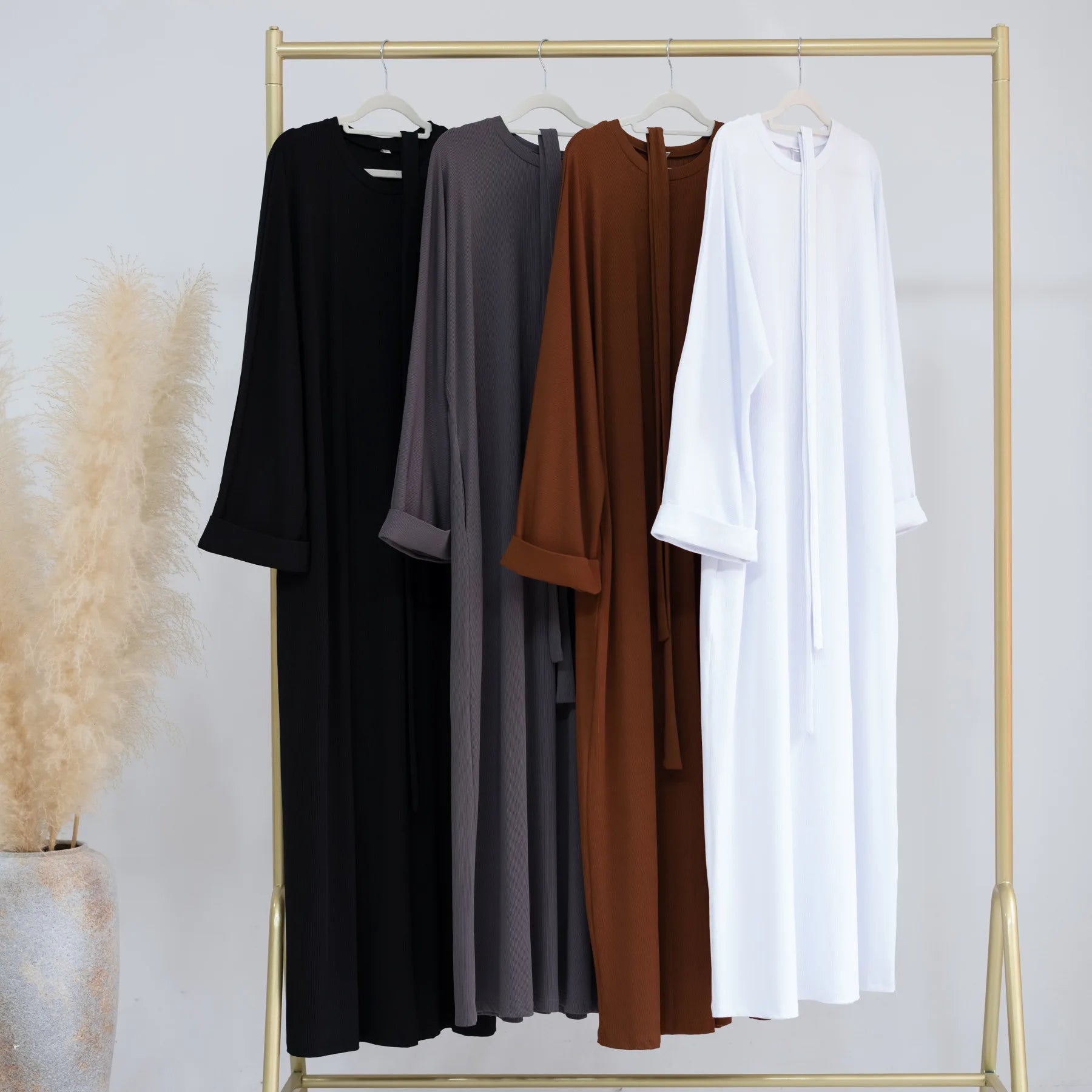 Saudi Arab Turkish Autumn Winter Knitted Dress For Women Jalabiyat Solid Comfortable Belted Casual Muslim Ramadan Robe.