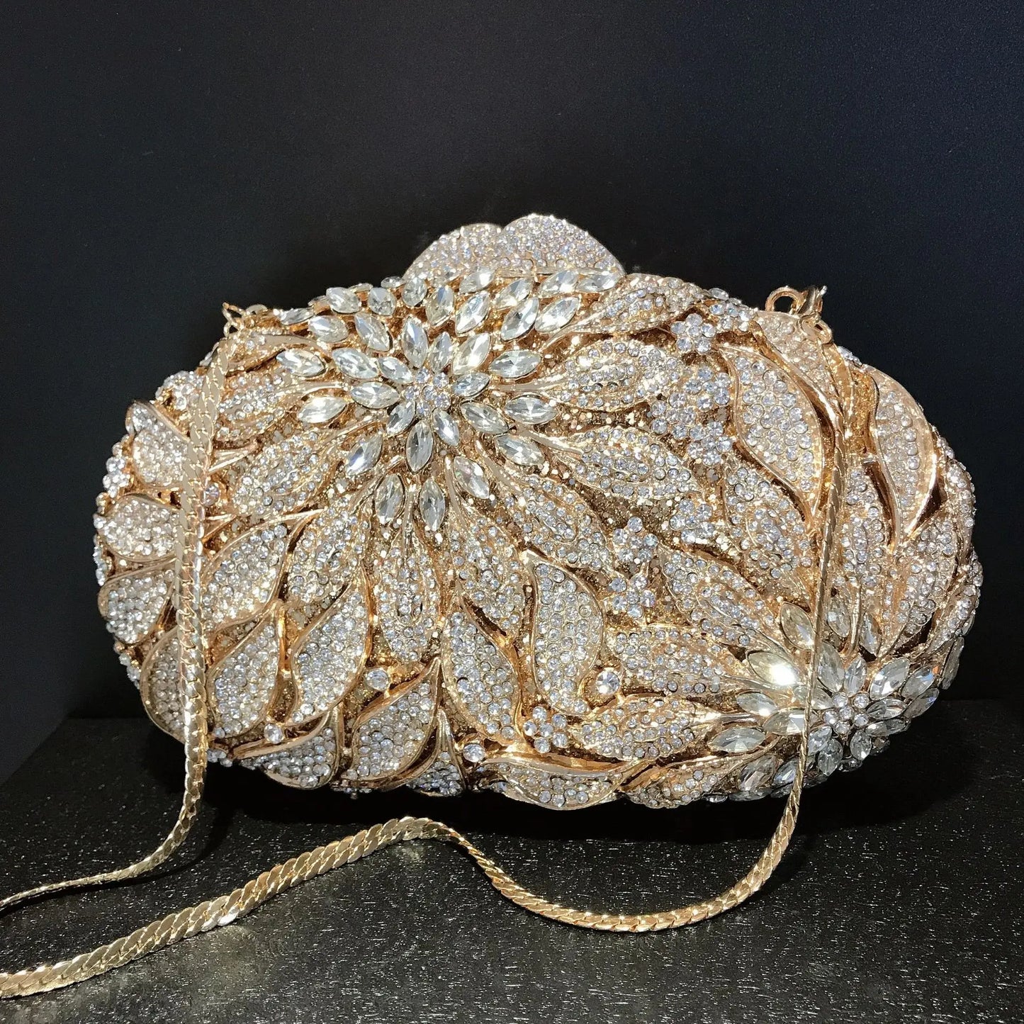 Gold Metal Leaves White Crystals Evening Clutch Bags Luxury Women Wedding Party Purse Ball Handbags Rhinestone Mini heart bag.
