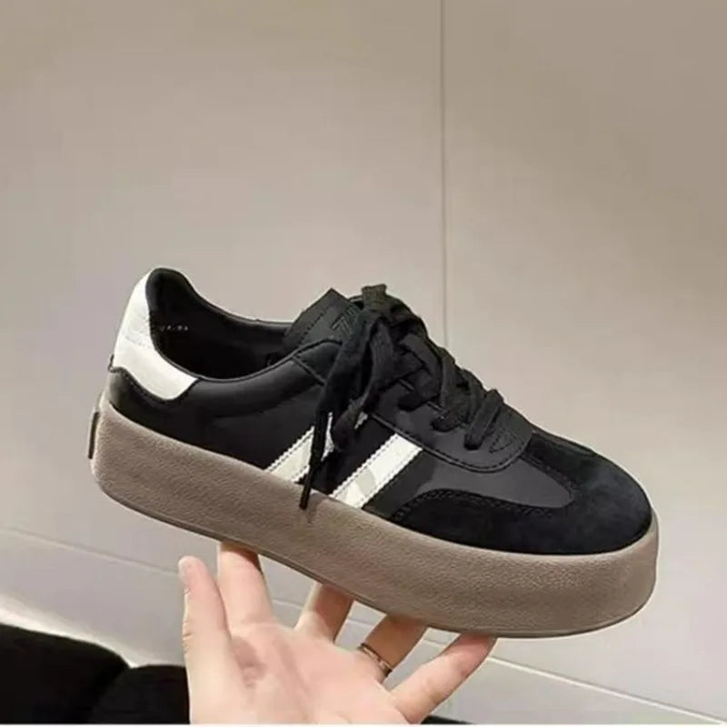 New Design Fashion Casual Shoes Outdoor Lace Up Sneakers for Women Female Comfortable Versatile Sport Shoes Vulcanize Shoes.