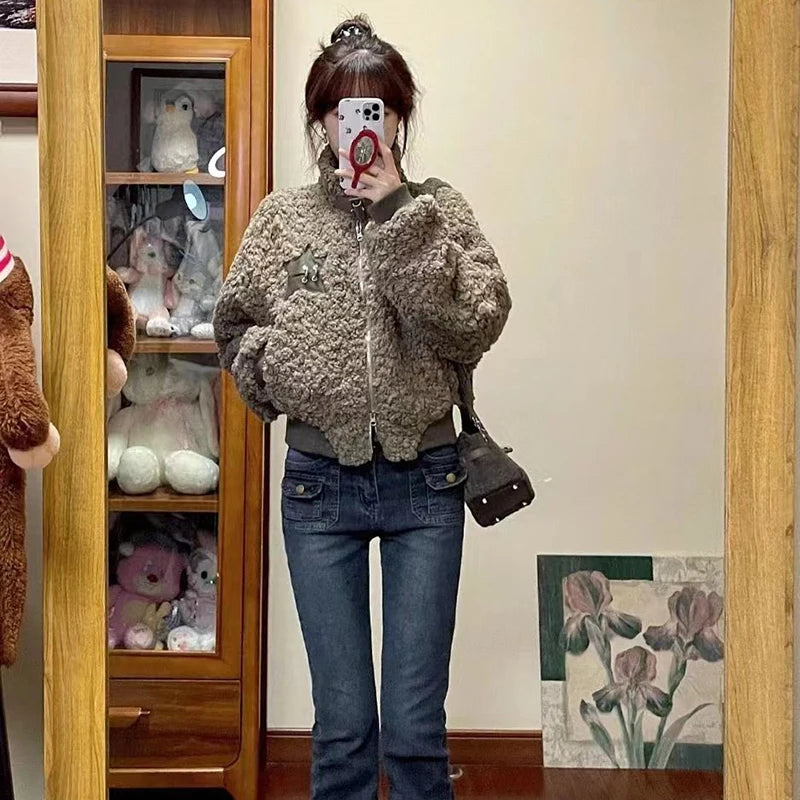 Winter Lamm Wolle Vintage Jacke Frauen Stehen Kragen Faul Wind Casual Zipper Mäntel Langarm 3D Dekoration Lose Geerntete Jacken.