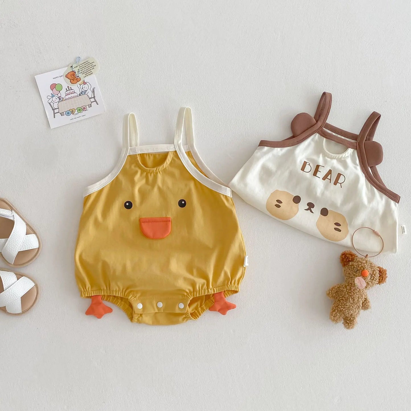 0–2 Jahre Baby-Strampler aus Baumwolle mit Tier-Cartoon-Motiv – bezaubernde Enten- und Bären-Designs – weich und bequem für Babykleidung.