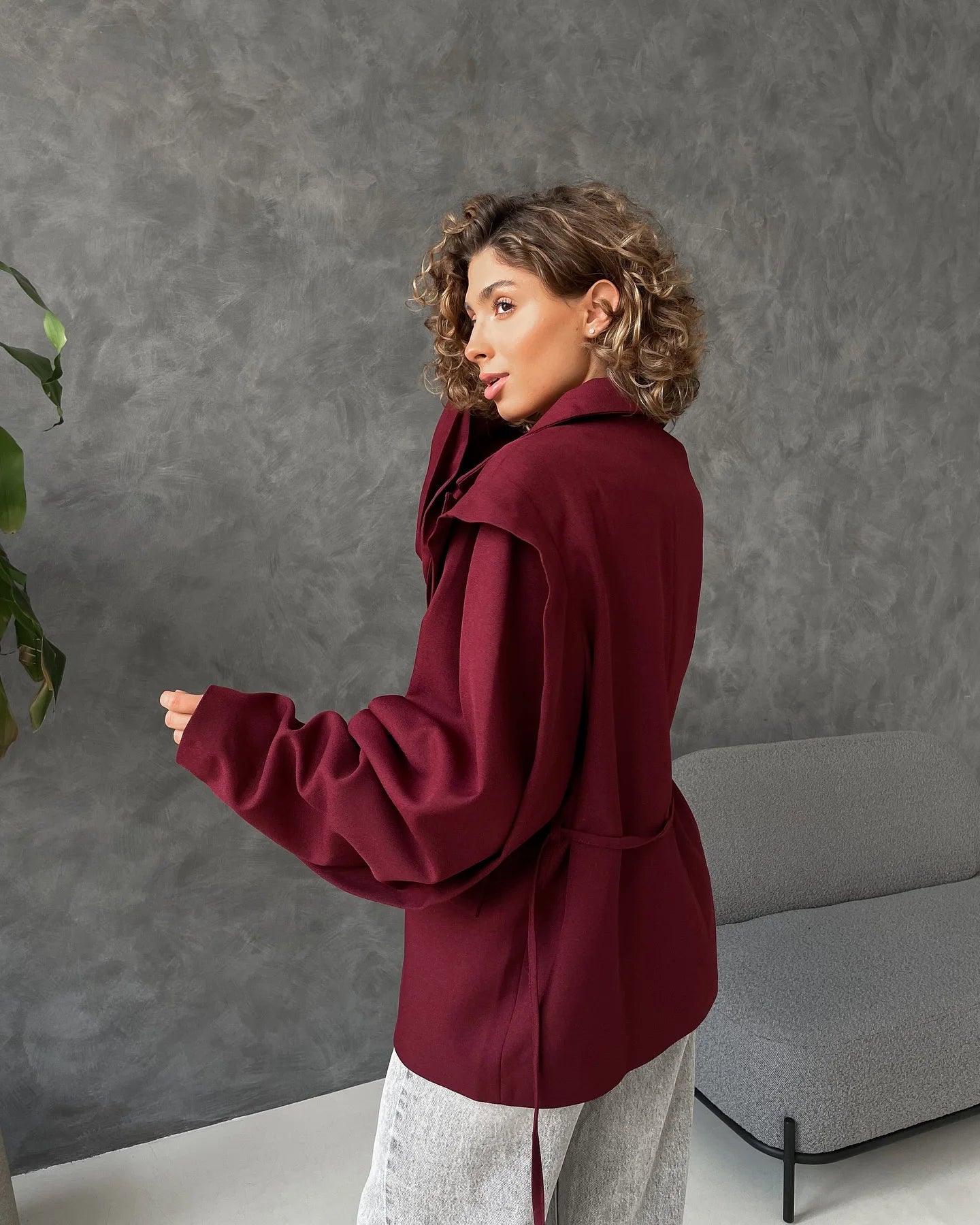 Fashion Solid Revers Hals Schulter Pad Anzug Jacke Frauen Langarm Eine Taste Spitze Up Mantel 2025, Herbst Neue Highstreet Büro Tragen