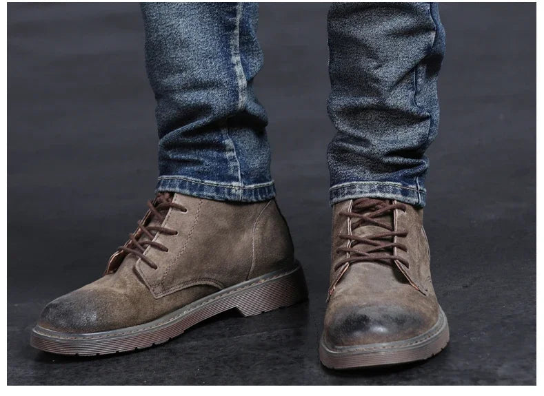 New Men's Vintage Jeans Korean Fashion Slim Little Feet Embroidered Trousers Stretch Male Streetwear Denim Pants.