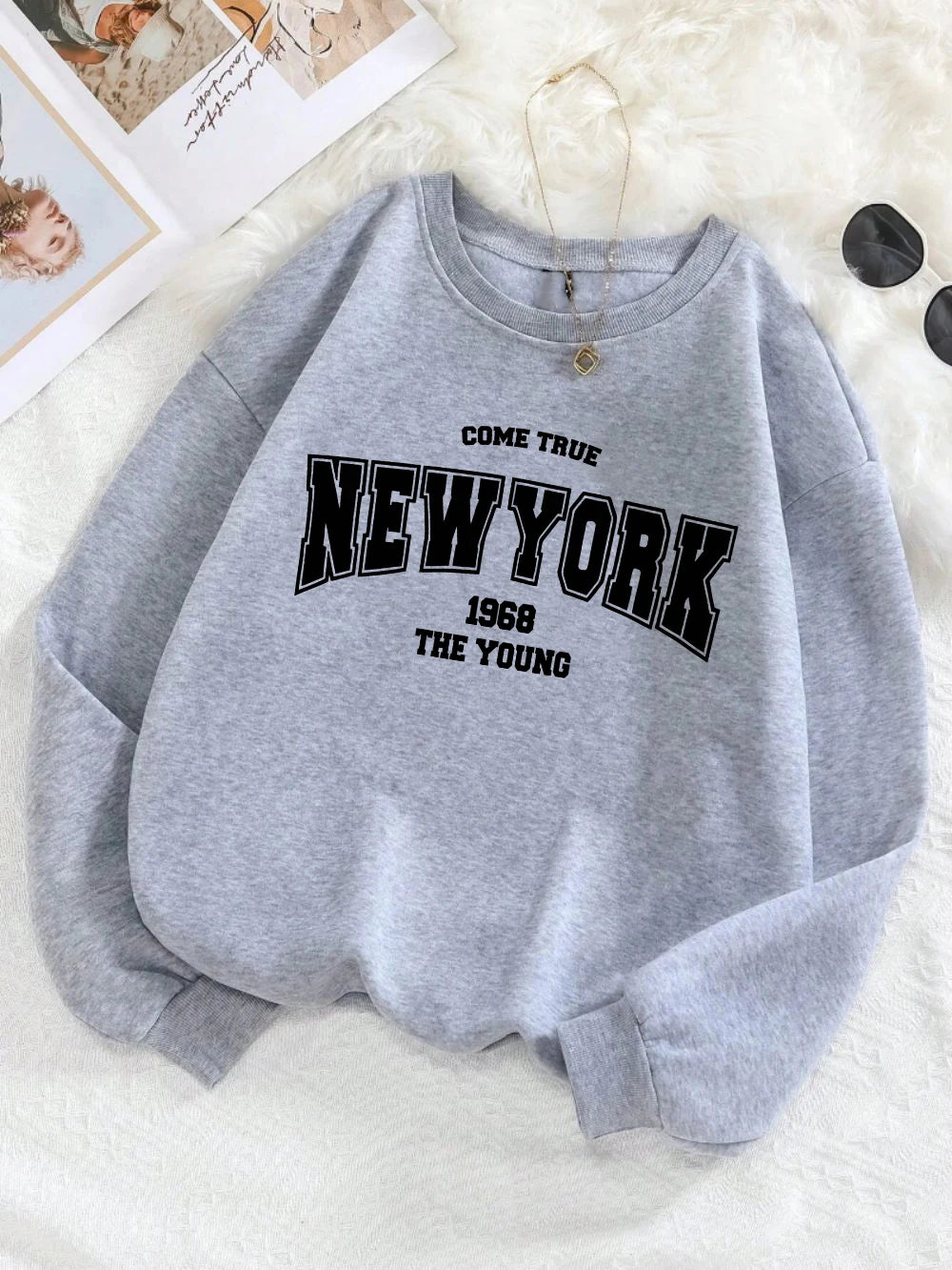 New York 1968 Women Sweatshirt Black Letter Print Sporty Hoodie Winter Casual Fleece Pullover Crewneck Red Hoody Street Clothing.