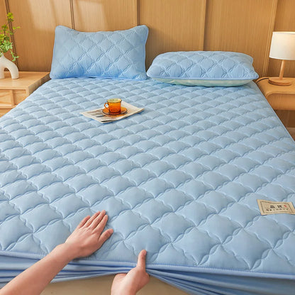 Quilted Mattress Cover Single/Double Bedspread Thicken Bed Linen Waterproof Bed Cover Home Soft Bedsheet 매트리스커버 (No Pillowcase)