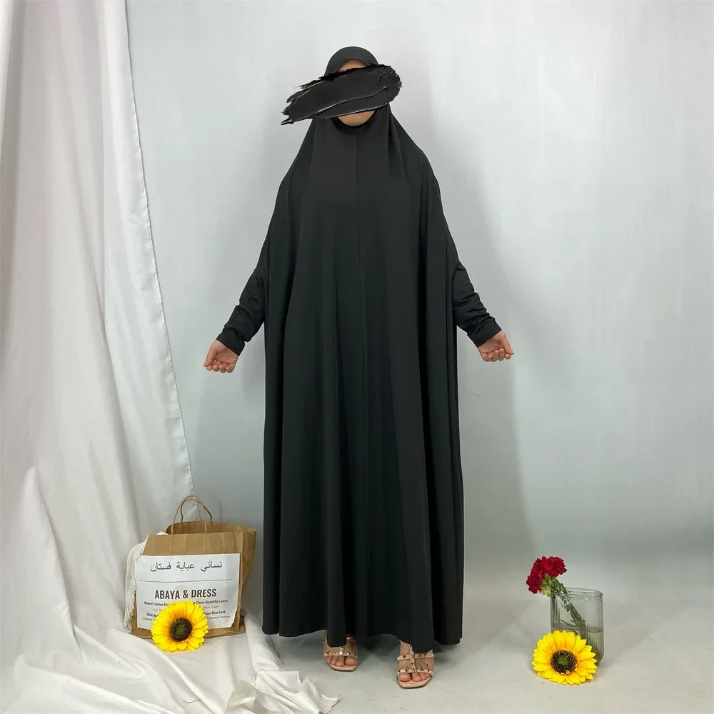 Middle East Muslim Fashionable Hooded Dress Dubai Arab Elegant Robe Elegant Long Shirt for Women with Hood from Mainland China.