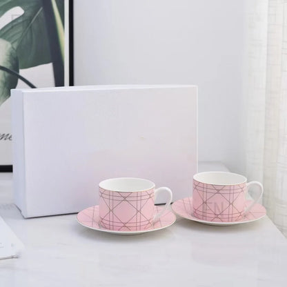 Red, Blue, Gray Tiger Series  Animal Images Bone Porcelain Coffee Cup Plate European Afternoon Tea Cup and Saucer Set Gift Box