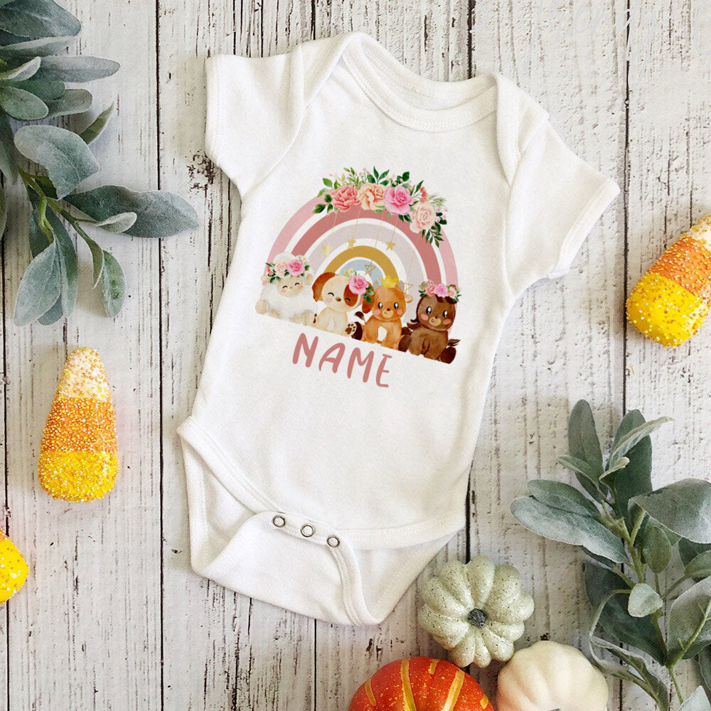 Personal isierte Baby Bodysuit Regenbogen Tier mit Namen Säugling Overalls Neugeborenen Wild One Outfits Stram pler Baby Geburtstag Dusche Geschenke.