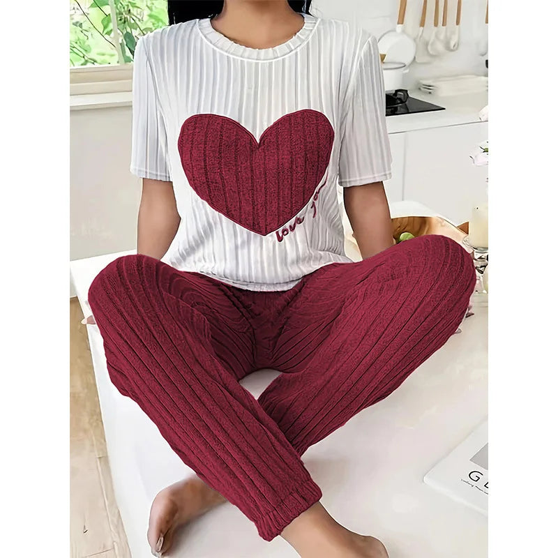 Autumn Winter Two-Piece Pajamas Set for Women Sleepwear Heart Print Round Neck Short Sleeve Long Pants Home Wear.