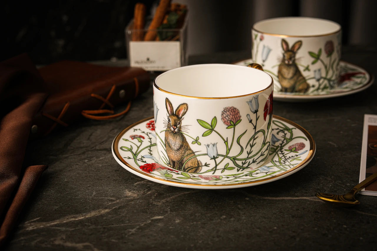 Russian Royal Porcelain Lomonosov Cartoon Rabbit Gold Plated Bone China Coffee Cup and Saucer Gift Box Gift Coffee Cup Set.