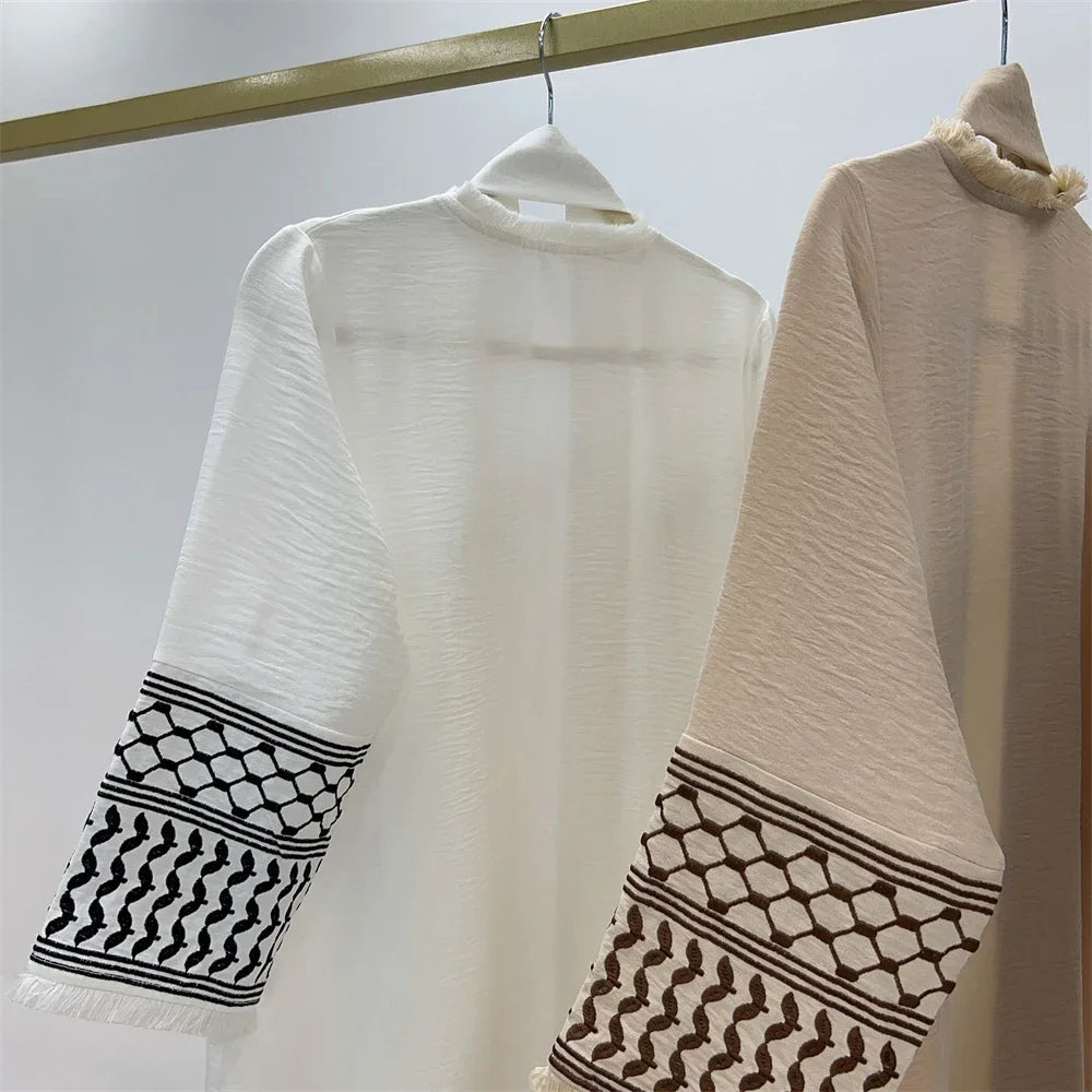 Autumn New Ramadan Open Embroidery Tassel Pink Kimono Abaya Dubai Luxury Muslim Islam Kaftan Dress Abayas Women Kebaya Caftan.