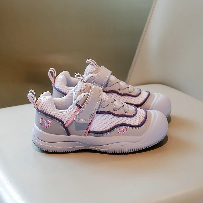 New Girls Sneakers Breathable Mesh Cute Design Outdoor School Kids Sports Shoe Lightweight Comfortable Children Fashion Footwear.