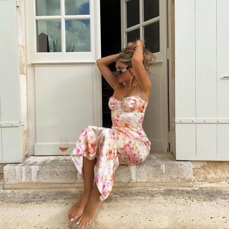 Damenbekleidung, Sommermode, neue Mode, bedruckt, schlank, sexy, rückenfrei, Sling-Kleid.