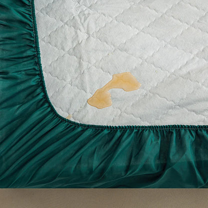 Waterproof Quilted Mattress Protector Breathable Mattress Cover Anti-mite Anti-bacterial Fitted Bed Sheet No Pillowcase.