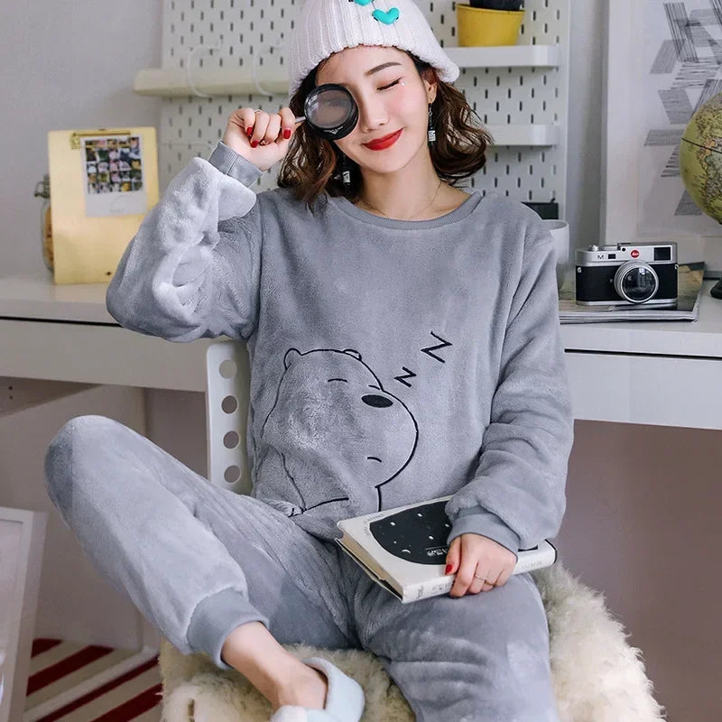 Thickened Warm Sleepwear for Winter Flannel O-Neck Girl Loungewear 2PCS Set Ladies Pajamas Long Sleeves Cartoon Bear Loungewear.