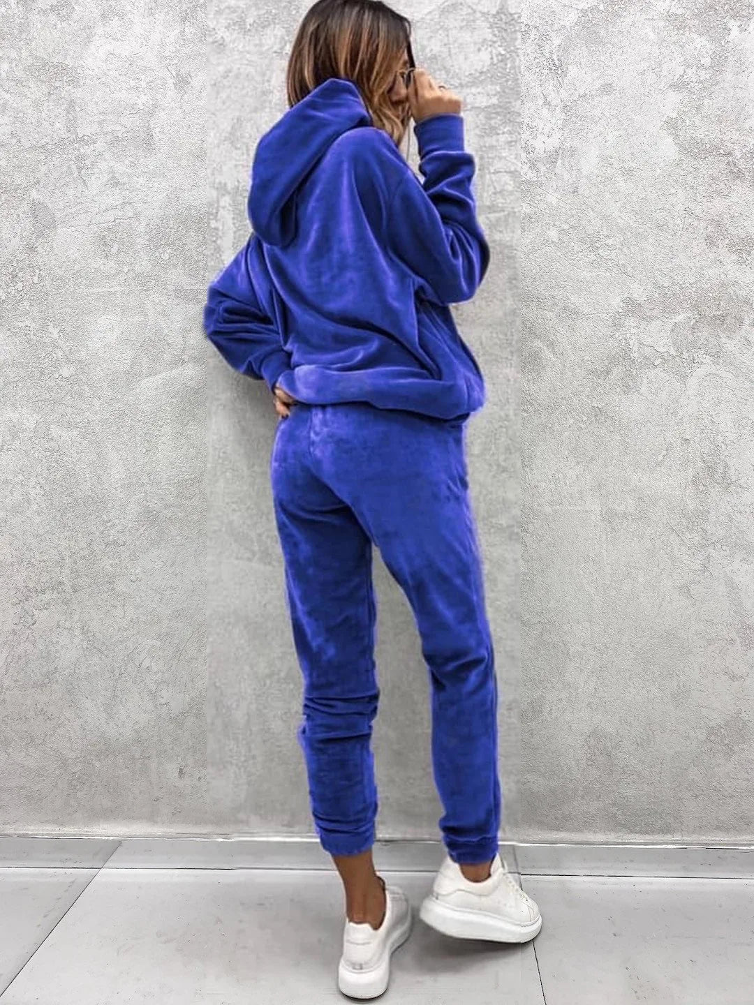 Autumn Winter Velvet Tracksuit Set Elegant Soft Pocket Pullover Top Female Loose Sweatsuit Pants Suit 2024 Two Piece Set Outfits