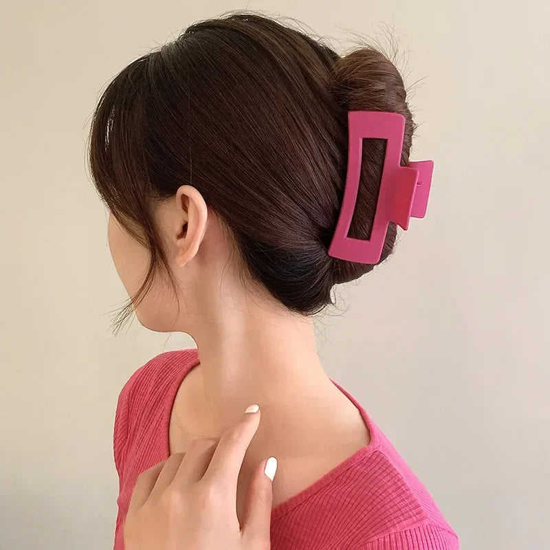 Set of 8 Plastic Hair Clip Large Hair Accessories Simple Hairpin Thin Hair Styling Tools for Women.