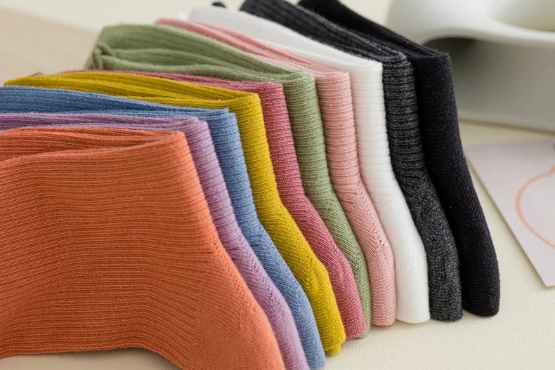 5 Pairs of Women's Solid Color Cotton Socks Japanese Style Ruffle Stacked Socks Cute Laciness Women's Long Socks.