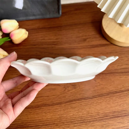 Irregular Ceramic Kitchen Tableware Lovely Pink Petal Household Ceramic Dinner Plate Lace Soup Plate  Deep Fruit Plate.