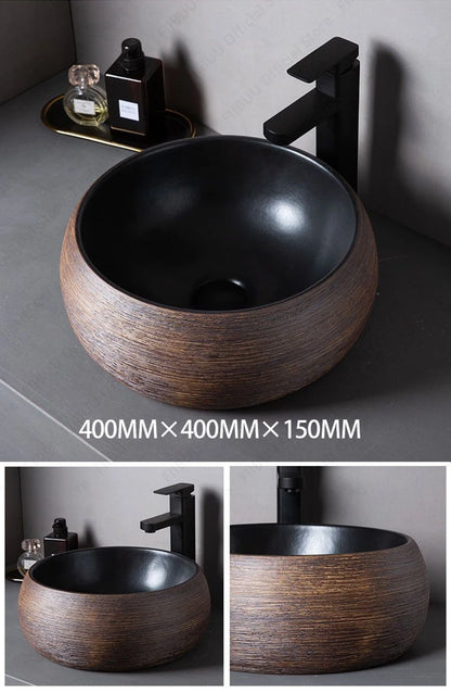 Braunes Porzellan-Keramik-Waschbecken über der Theke, Waschtisch, Schüsselbecken, Badezimmer, Sanitär, Balkon, Tisch, Waschbecken, Arbeitsplatte, ovales Waschbecken