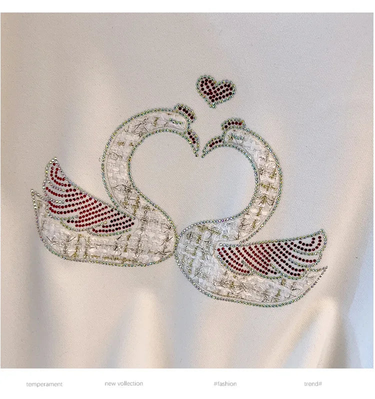 175 kg Übergröße Damen Büste 170 Herbst Lose Rundhals Langarm Diamant Schwan Sweatshirt Schwarz Weiß 5XL 6XL 7XL 8XL 9XL.