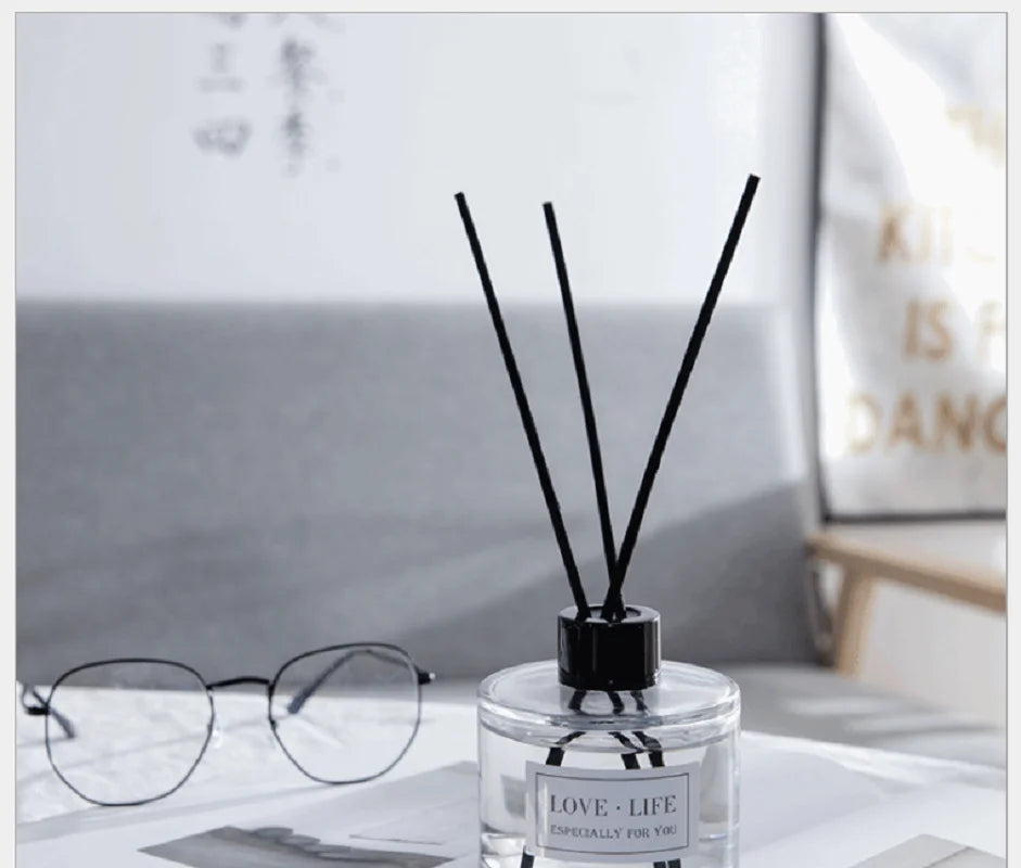 50ml Aromatherapy Bottle Thickened Glass Bottle Perfume Bottle Essential Oil Bottle Home Round Refillable Bottles With Cap.