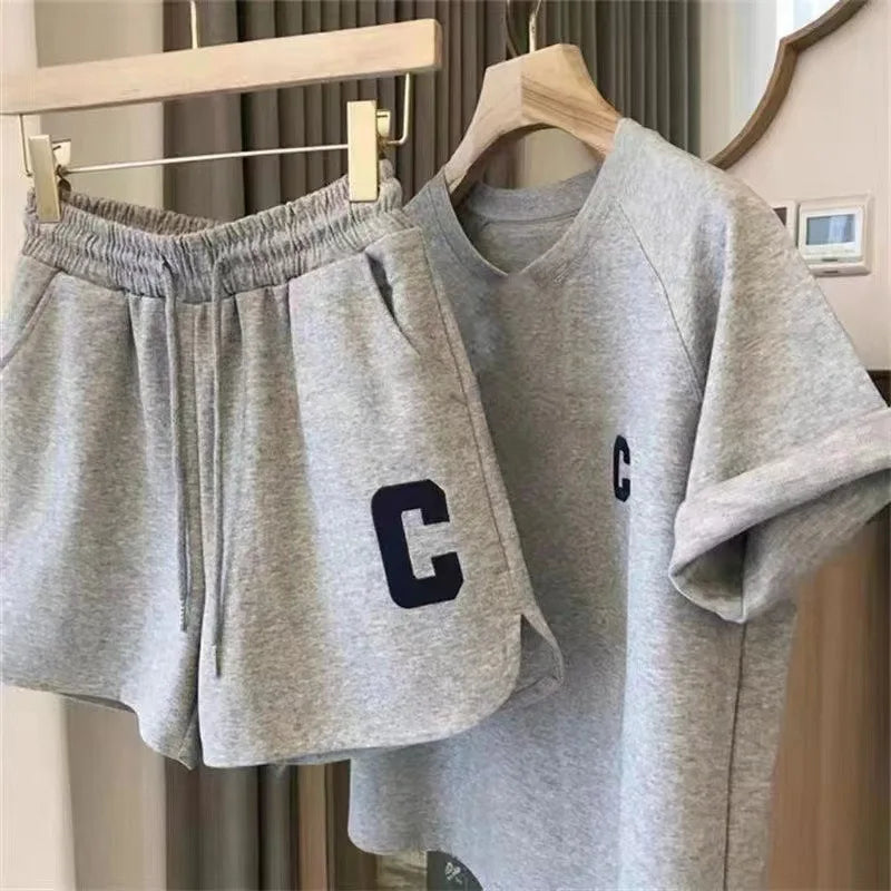 2-teiliges Set für Damen, Sommer, lockeres Kurzarm-T-Shirt, lässige Shorts, Sportdruck, Brief, Freizeitanzug, große Größe, kurzes Pyjama-Set.