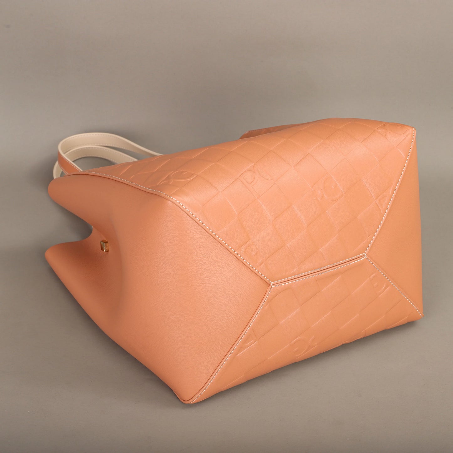 PG Lady Light Luxury High-End Design Large Capacity 2025 New Fashion PU Artificial Eco-Friendly Leather Single Shoulder Bag.